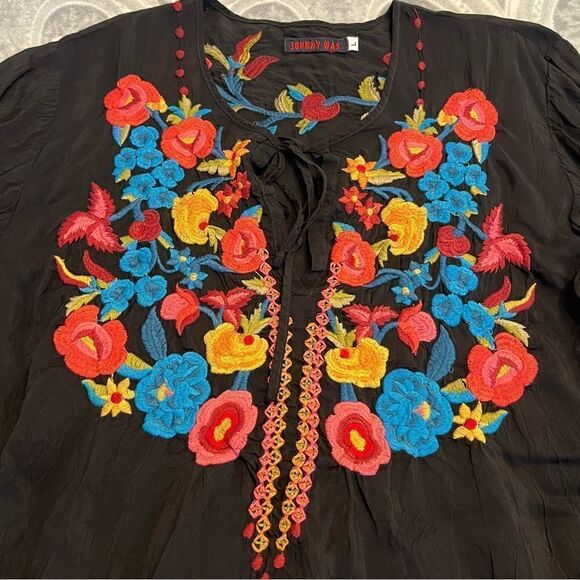 Johnny Was embroidered blouse - Picture 2 of 5